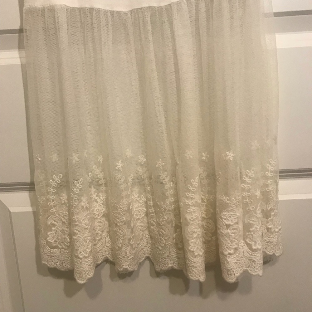 Small White Dress Extender